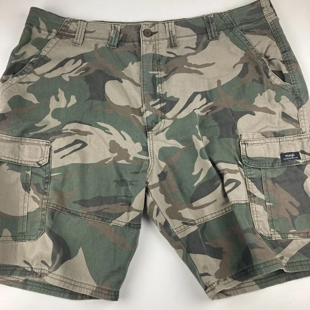 Wrangler Cargo Shorts Mens 44 Camo Relaxed Fit Woodland Camouflage Stretch